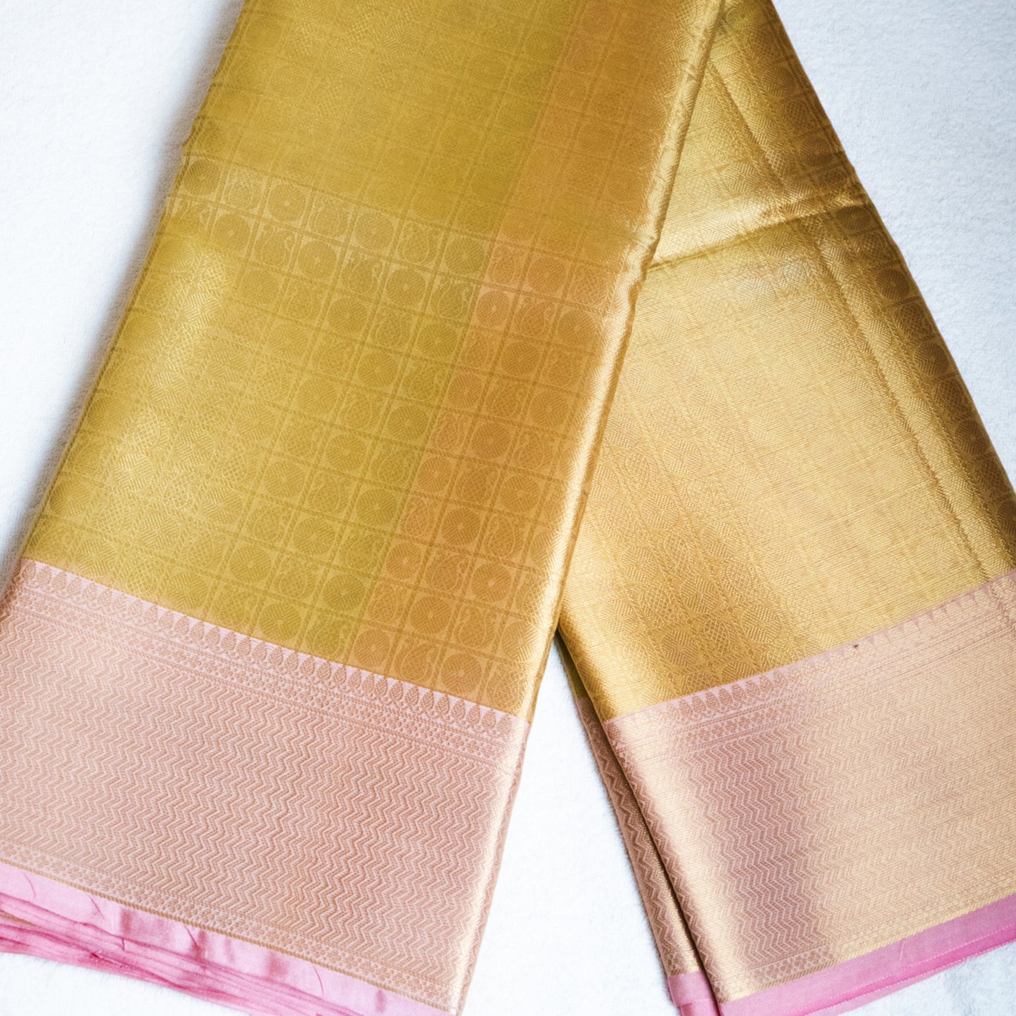 GOLD CELEBRITY INSPIRED BANARASI SOFT TISSUE SAREE