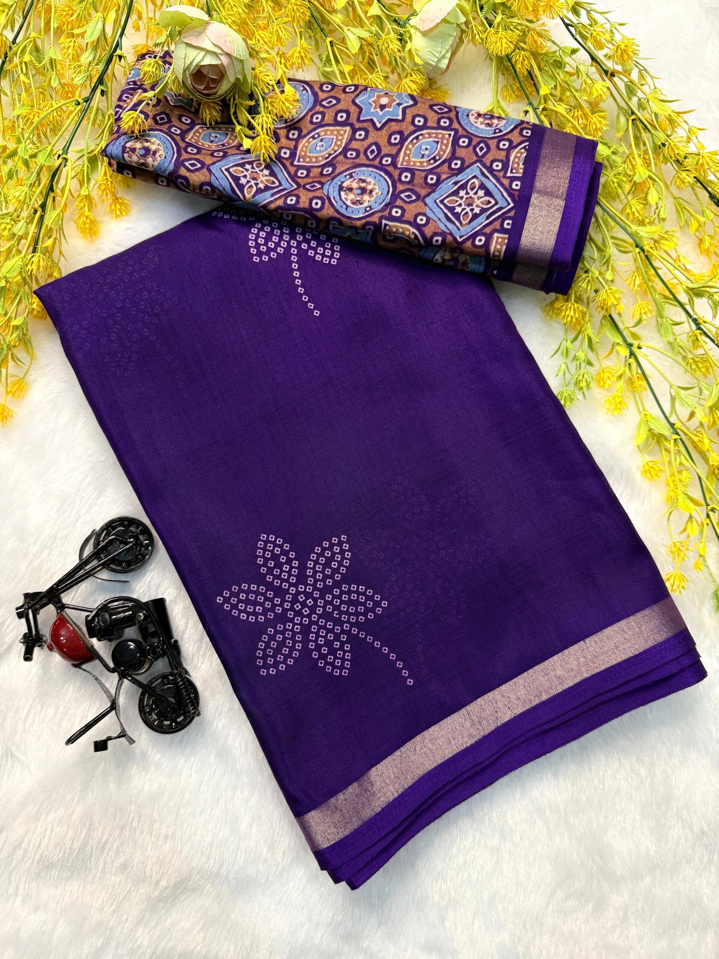 MULMUL COTTON BANDHEJ FLOWER PURPLE SAREE WITH AJRAKH PALLU